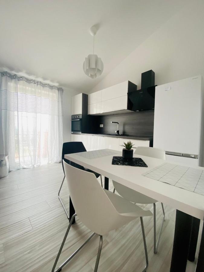 Apartma Mija-Dekani ภายนอก รูปภาพ